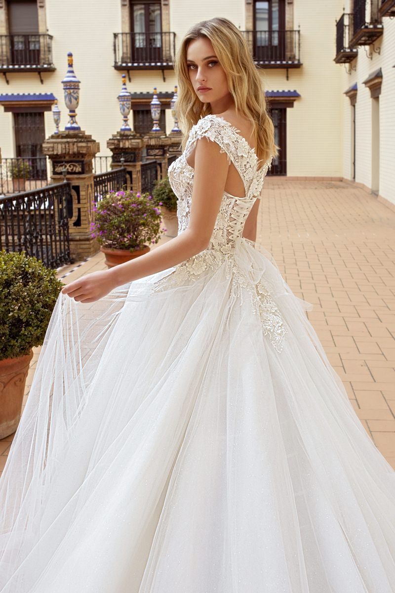 Wedding dress Brilliance 20-027 | Ricca Sposa bridal boutique
