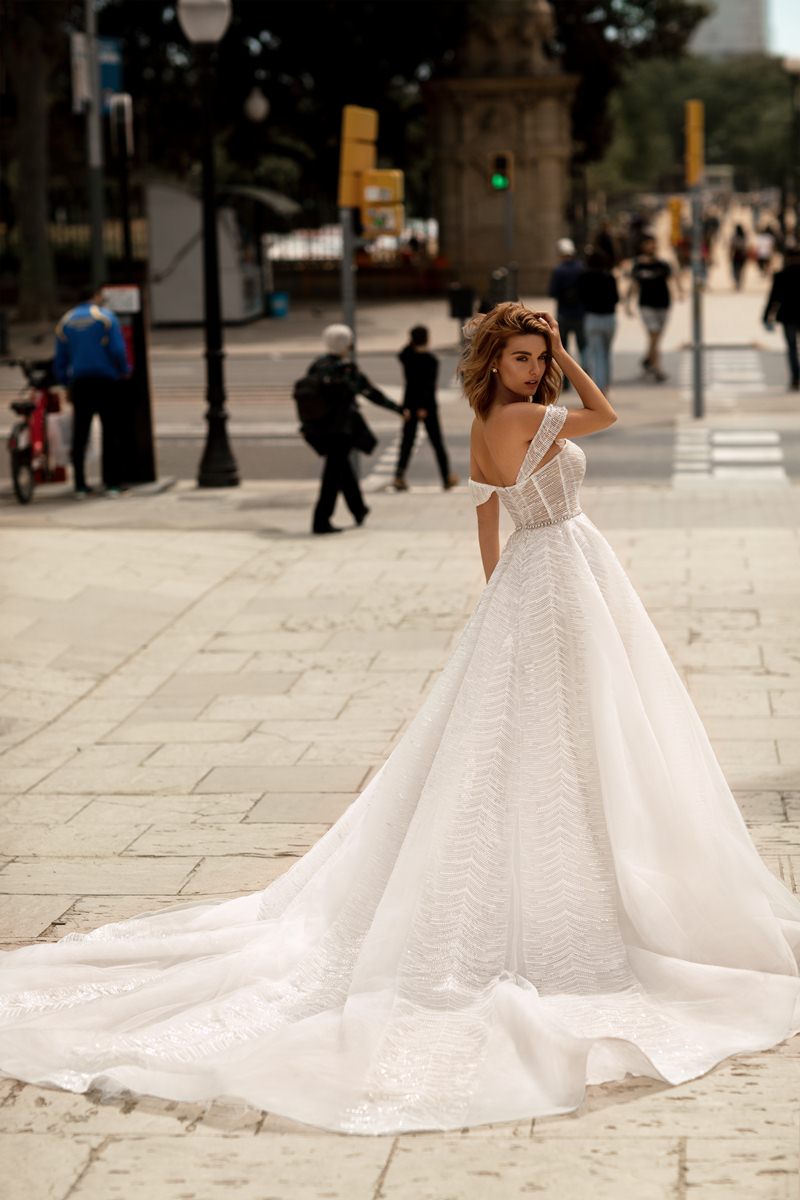 Wedding dress 20-007 | Ricca Sposa bridal boutique